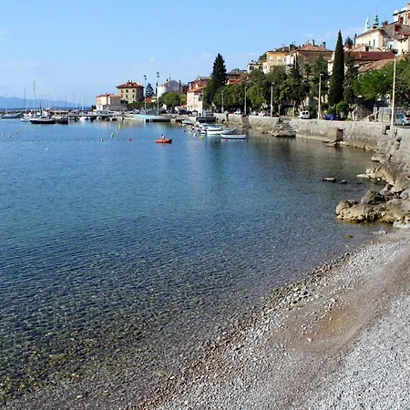 Апартаменты With A Parking Space Kastav, Opatija - 13568 Кастав